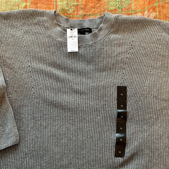 Banana Republic Loose Pullover Sweater - Picture 4 of 6